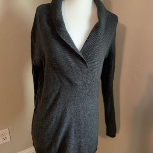 Old Navy Heather Gray Sweater